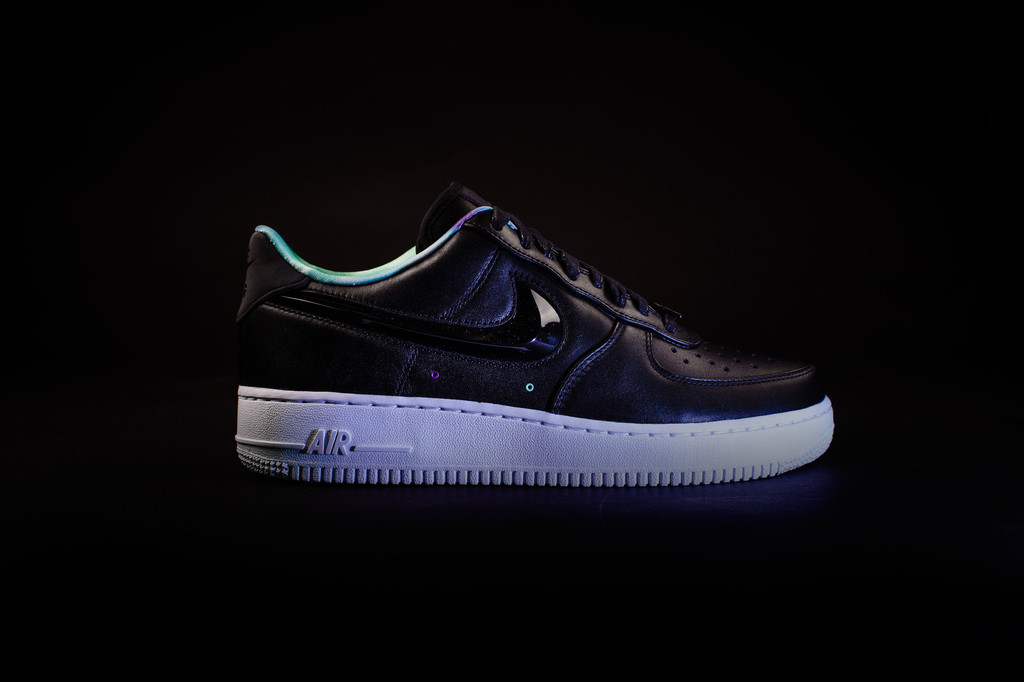 nike-air-force-1-low-northern-lights-1