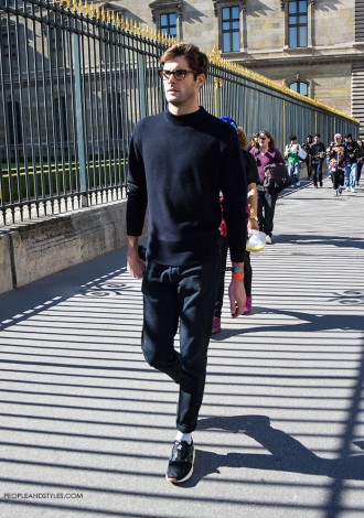 mens-fashion-street-style-paris-wear-all-black-with-sneakers-peopleandstyles-com-1-330x470